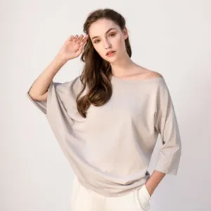 Asymmetrical Sleeve Knit Blouse