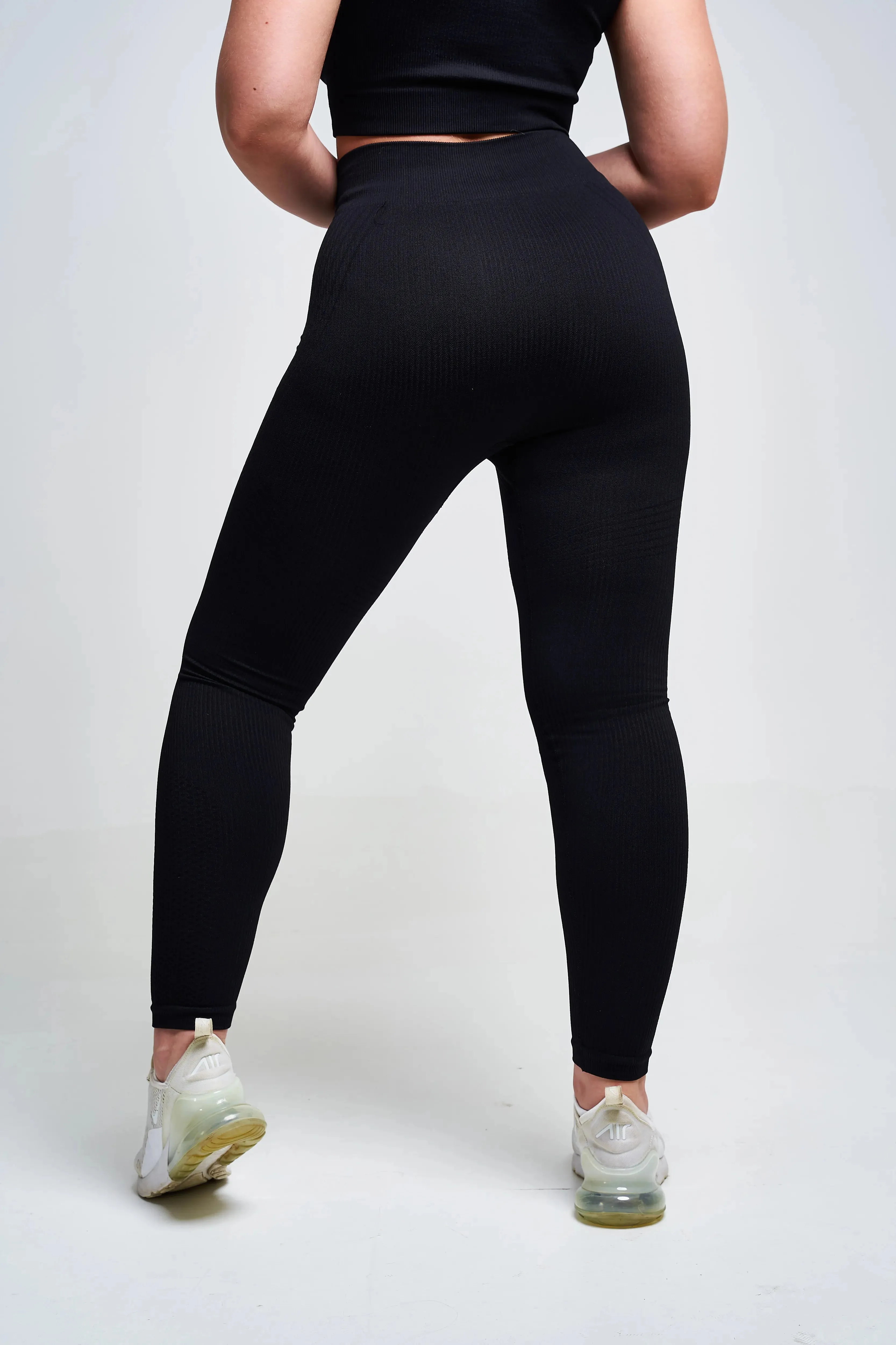 Avora Panel Recycled Seamless Legging – Black