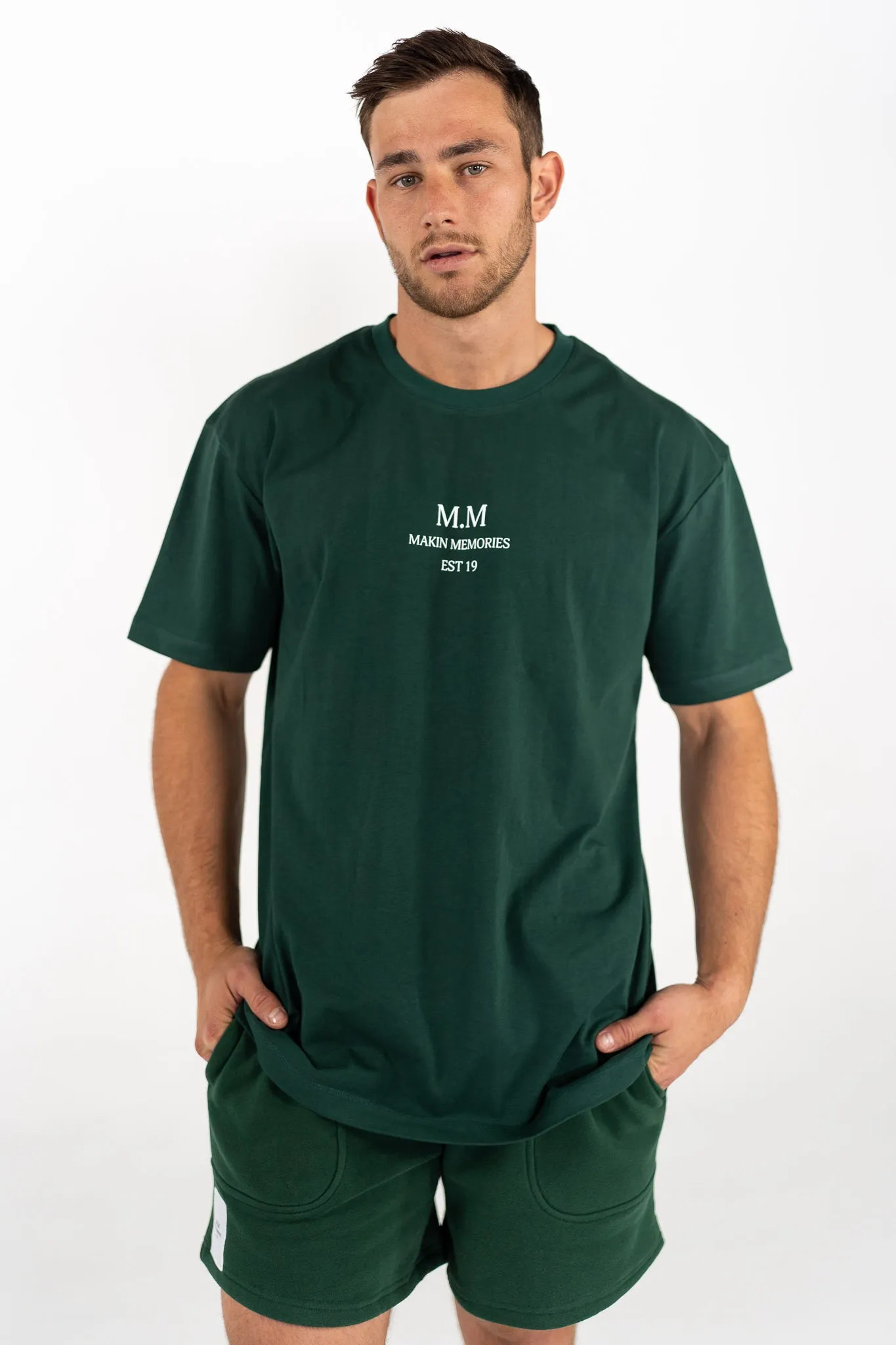 BASE SHORT IN GREEN