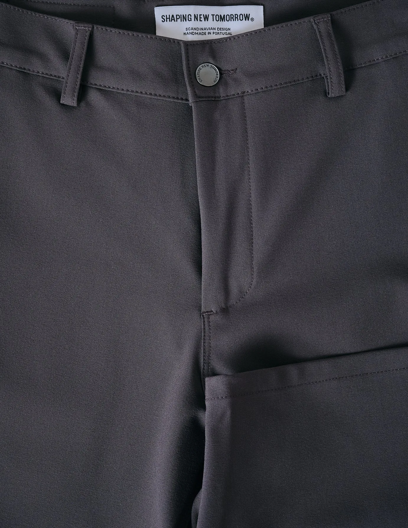 Essential Shorts Dark Shadow