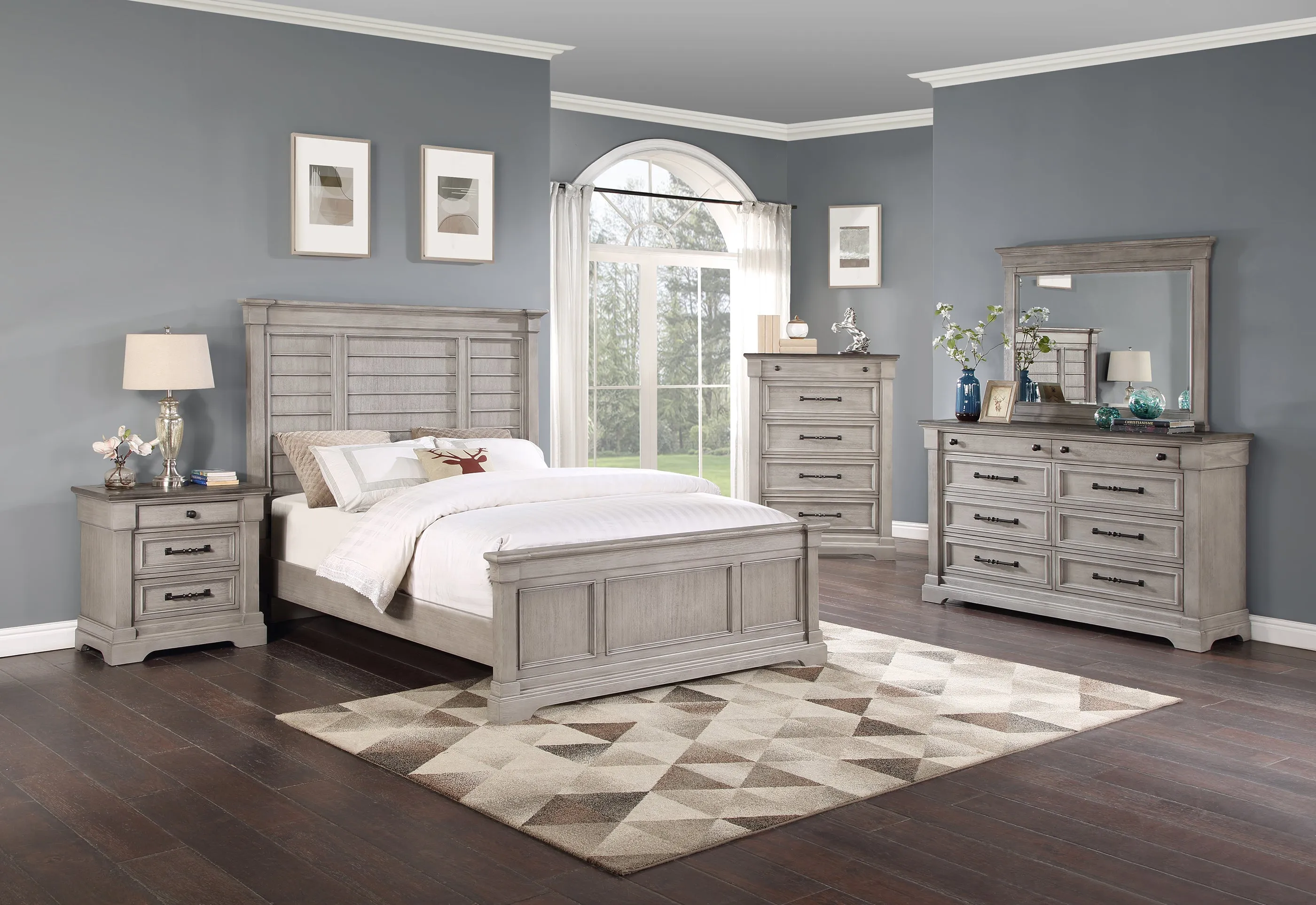 Woodbridge Grey 5 Piece King Panel Bedroom