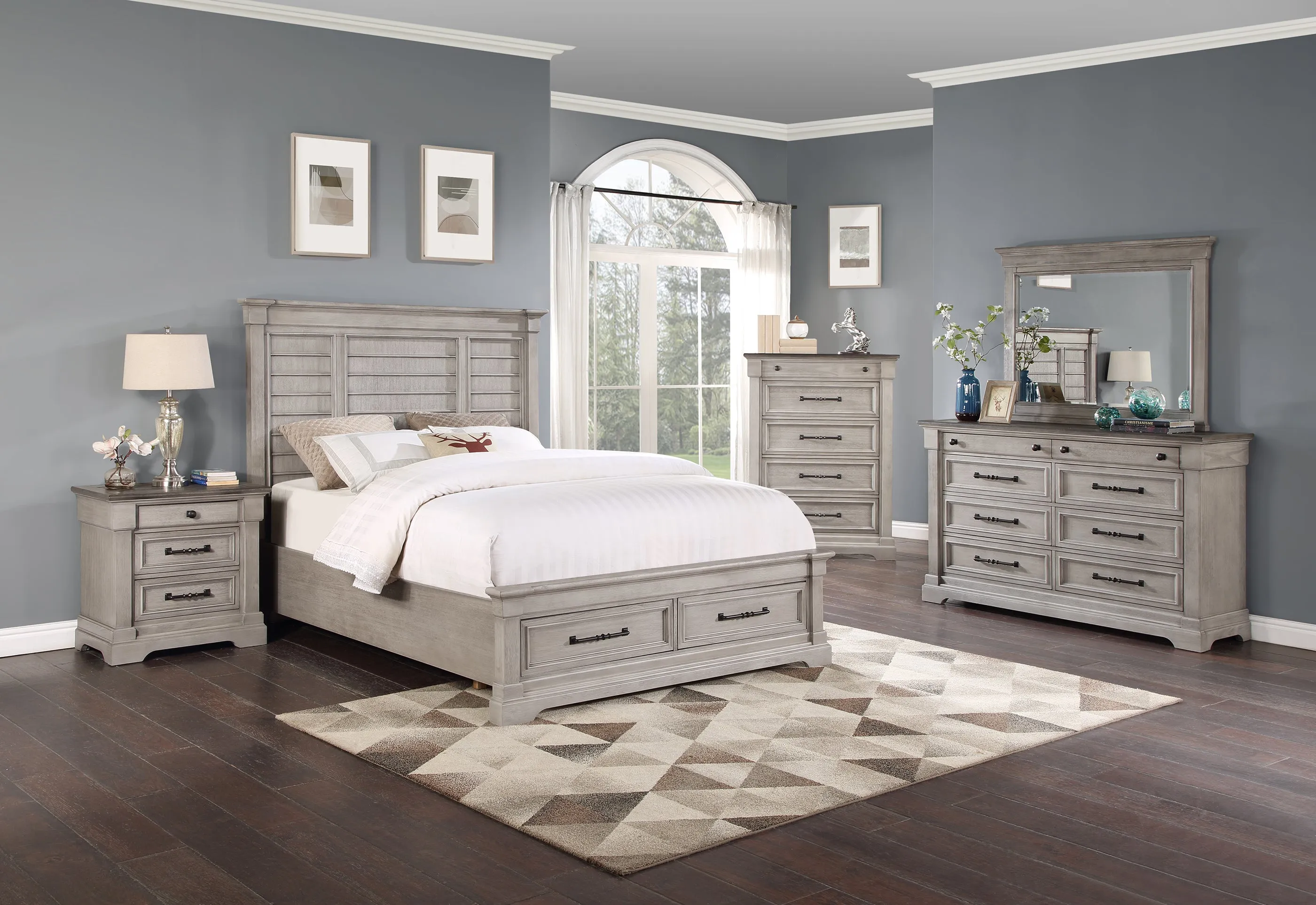 Woodbridge Grey 5 Piece King Storage Bedroom